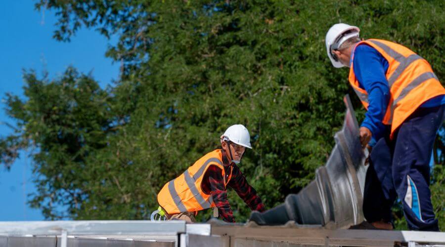 Expert Emergency Roof Repairs services in Roxbury Crossing, MA